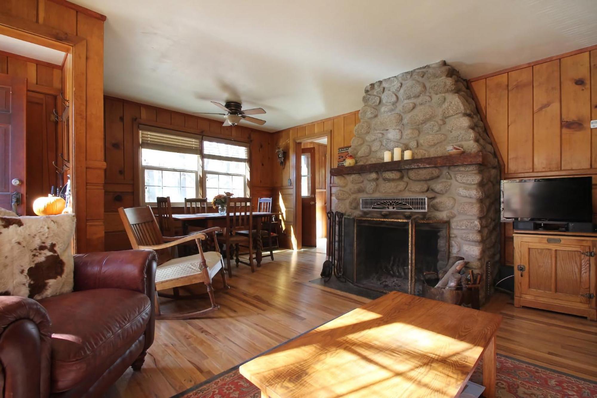 Ahwahnee-be Vintage - Walk To Town! Ferienhaus *